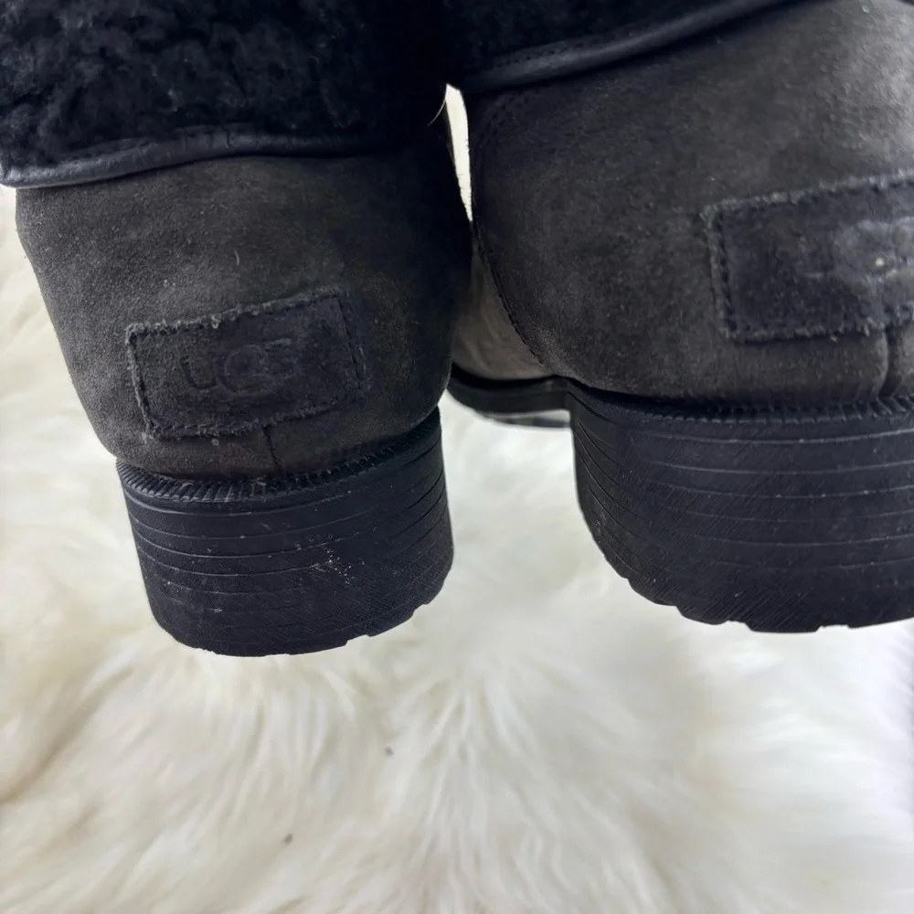 UGG Blayre Black Leather Suede Winter Boots size 12 Woman’s
